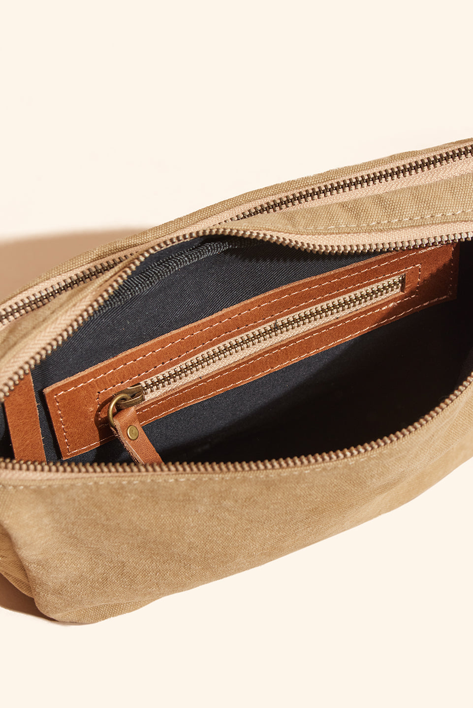 Alaska Sling Bag - Canvas